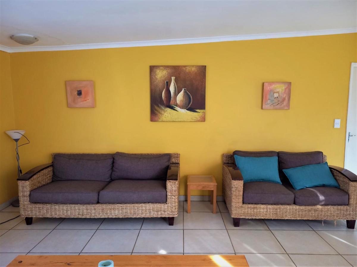 Backpackers Connection @ Jnb Airport Hostel Benoni Exterior photo