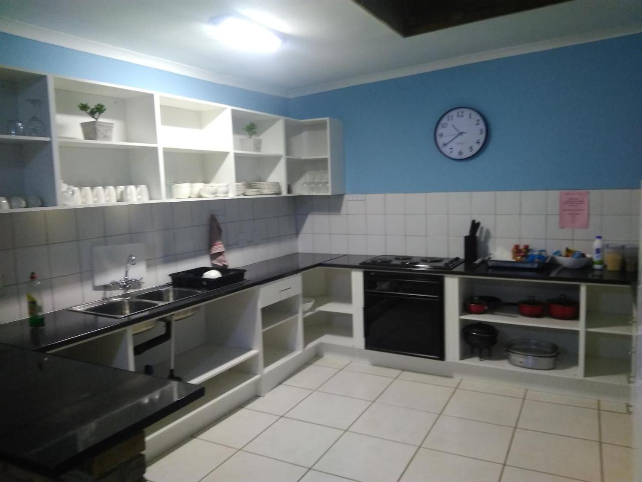 Backpackers Connection @ Jnb Airport Hostel Benoni Exterior photo
